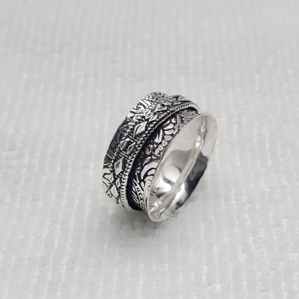 925 Silve plated Spinner Ring